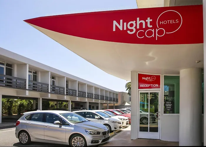 Nightcap At Watermark Glenelg Adelaide